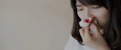 流鼻血的朋友圈说说