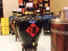 卖酒吸引人语句顺口溜(精选77句)