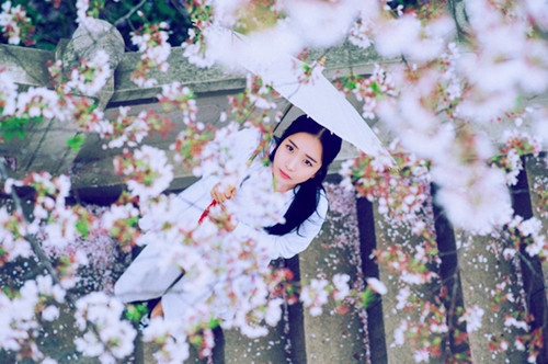 熬夜眼睛变黑眼圈的句子(60句) 熬夜眼睛变黑眼圈的句子(60句)